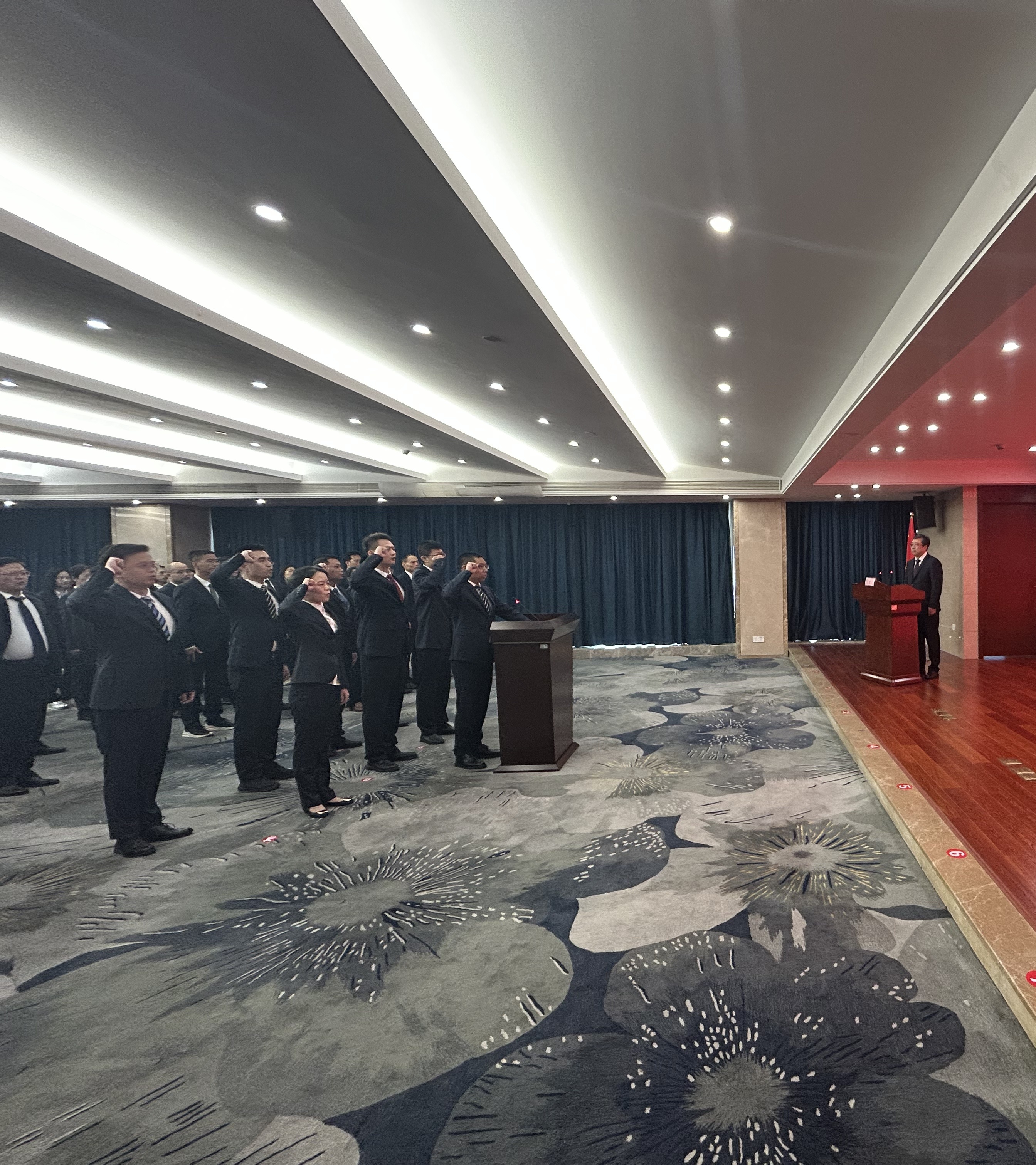宣誓啟思，播種法念——省水投集團(tuán)舉行憲法宣誓儀式