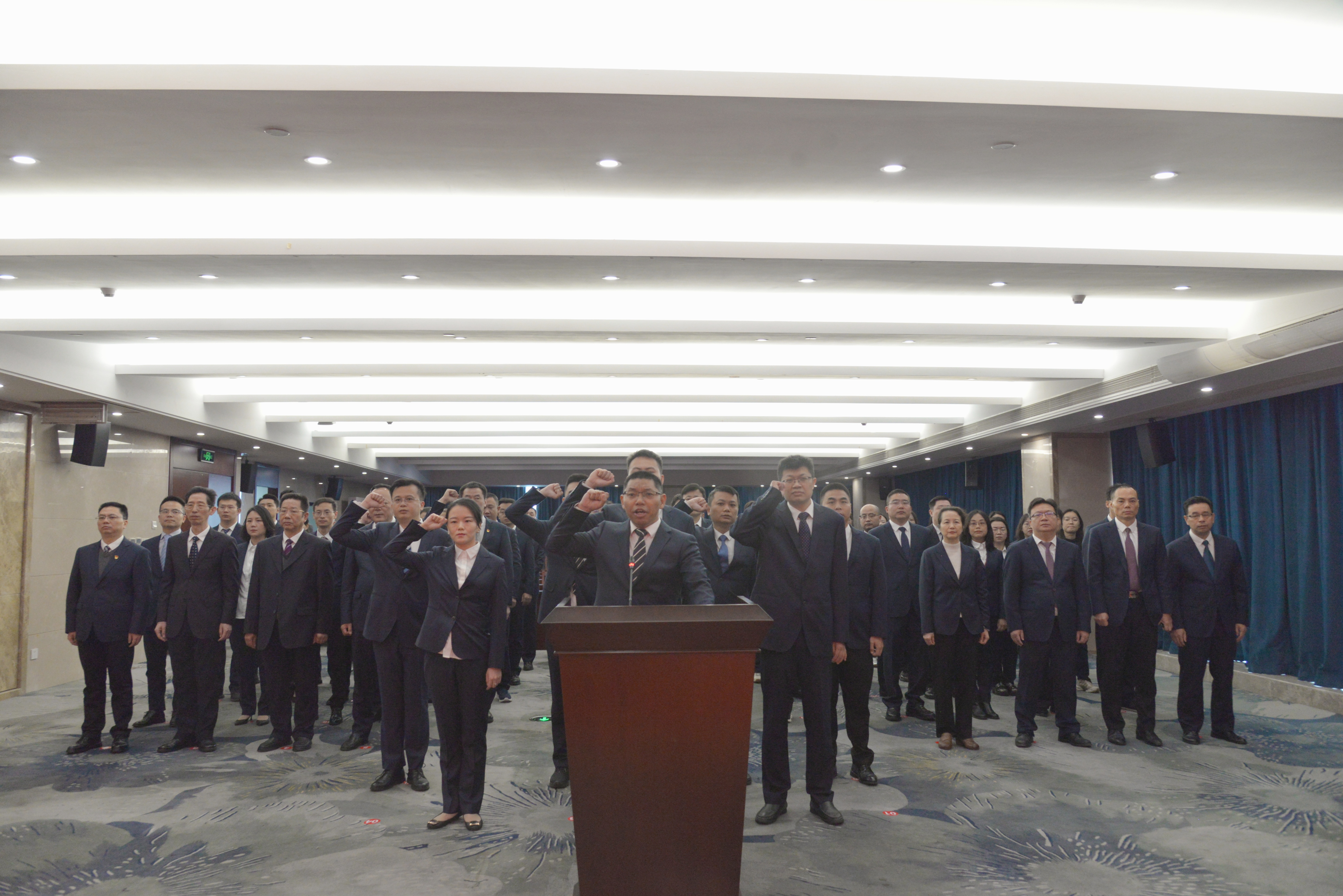 宣誓啟思，播種法念——省水投集團(tuán)舉行憲法宣誓儀式