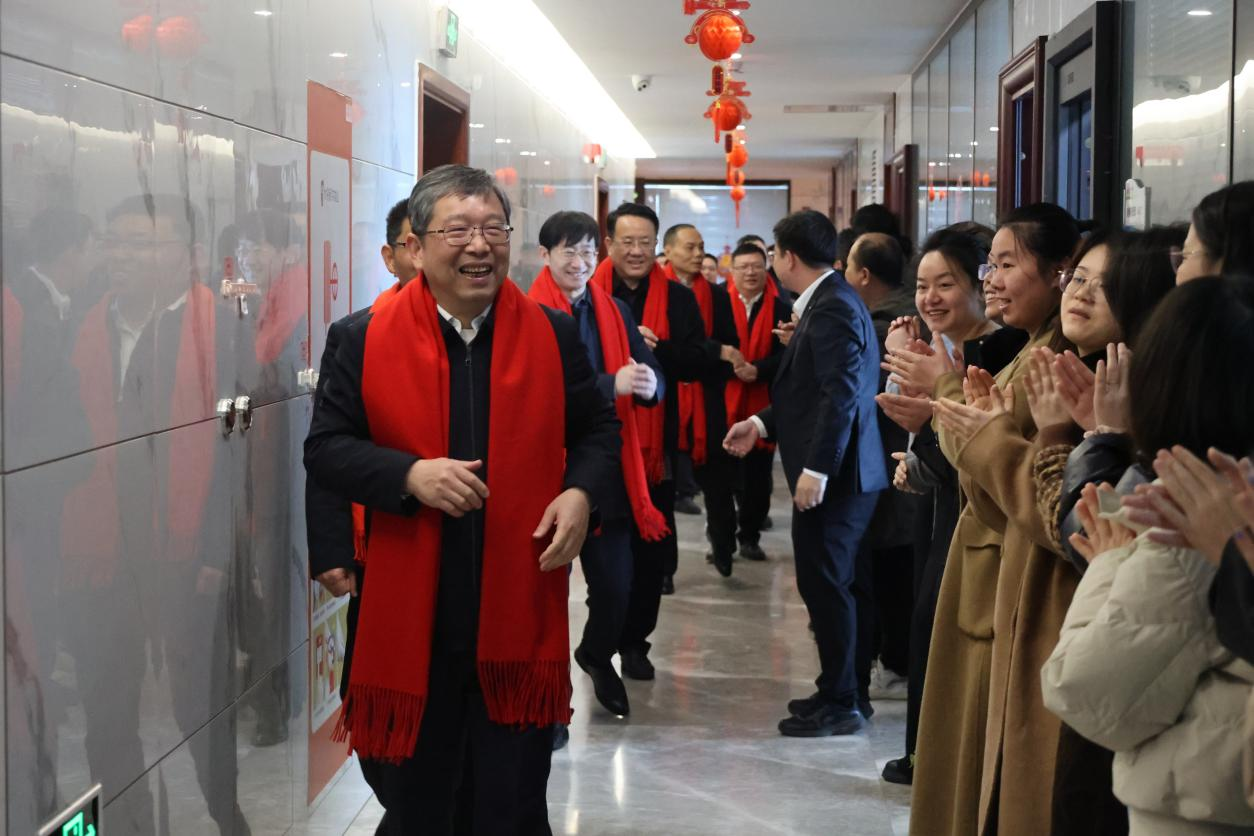開工大吉丨新春送祝福 聚力啟新篇——集團領導上班第一天給大家拜年！