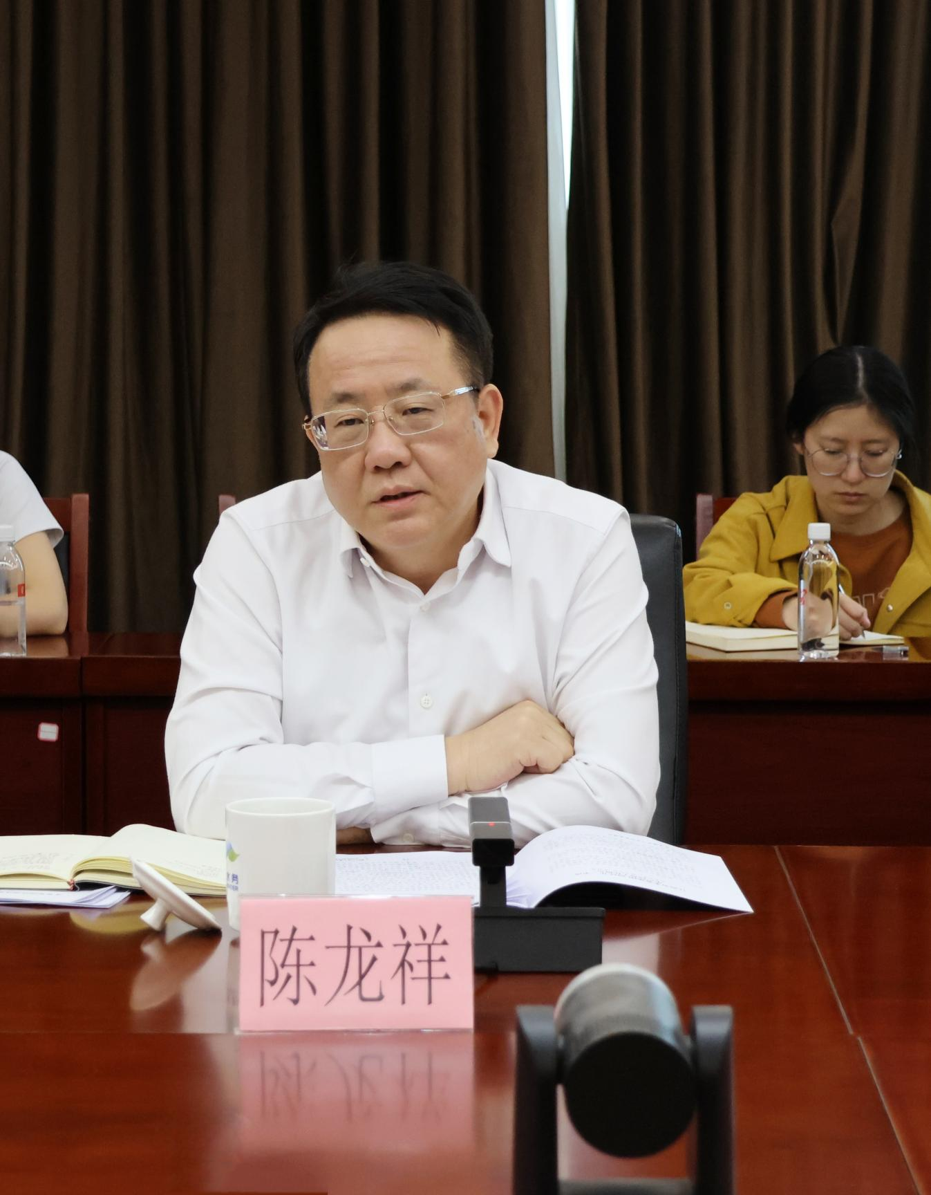 陳龍祥出席指導(dǎo)省水務(wù)集團(tuán)一季度工作總結(jié)會(huì)