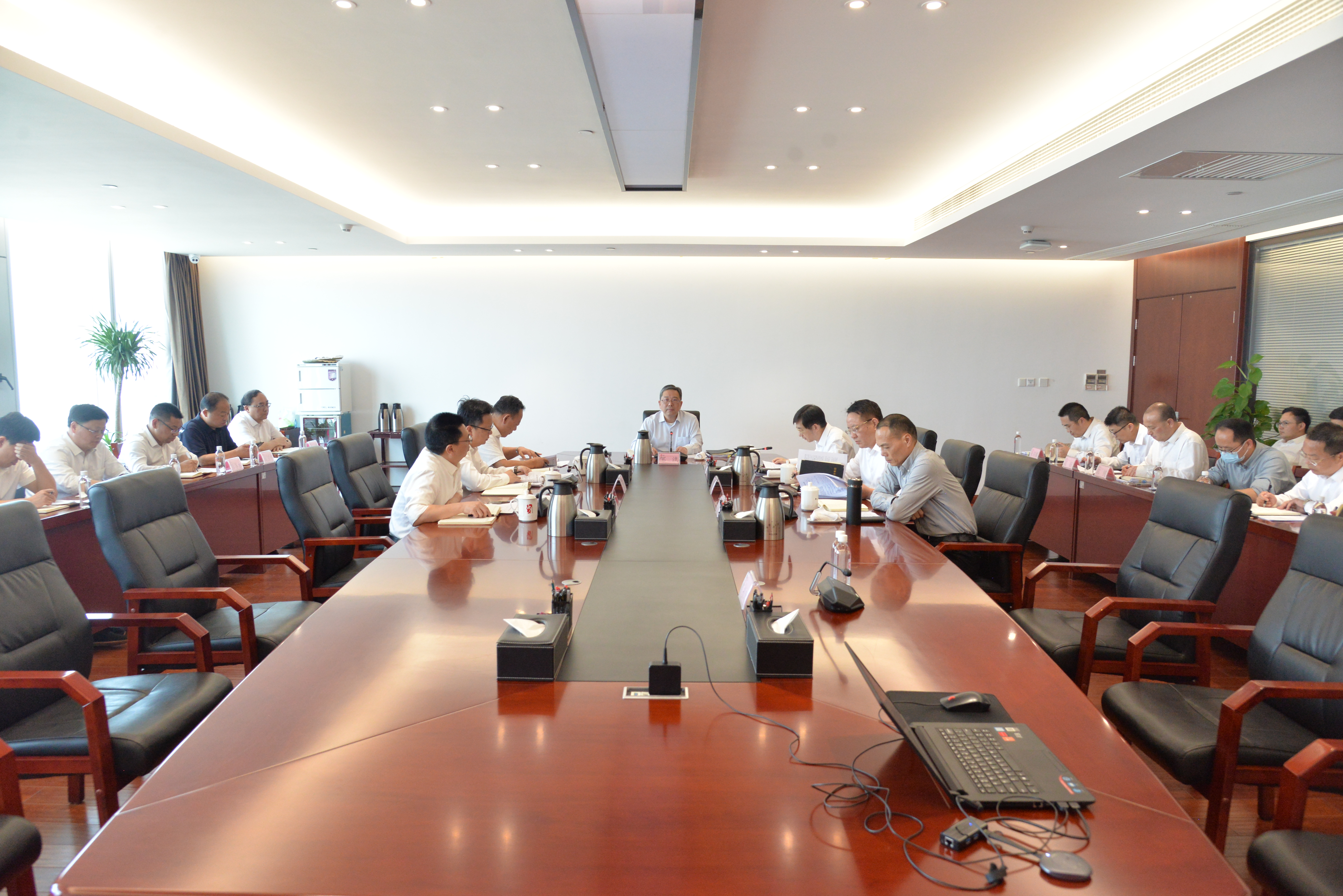 省水投集團(tuán)召開黨建工作領(lǐng)導(dǎo)小組會(huì)議