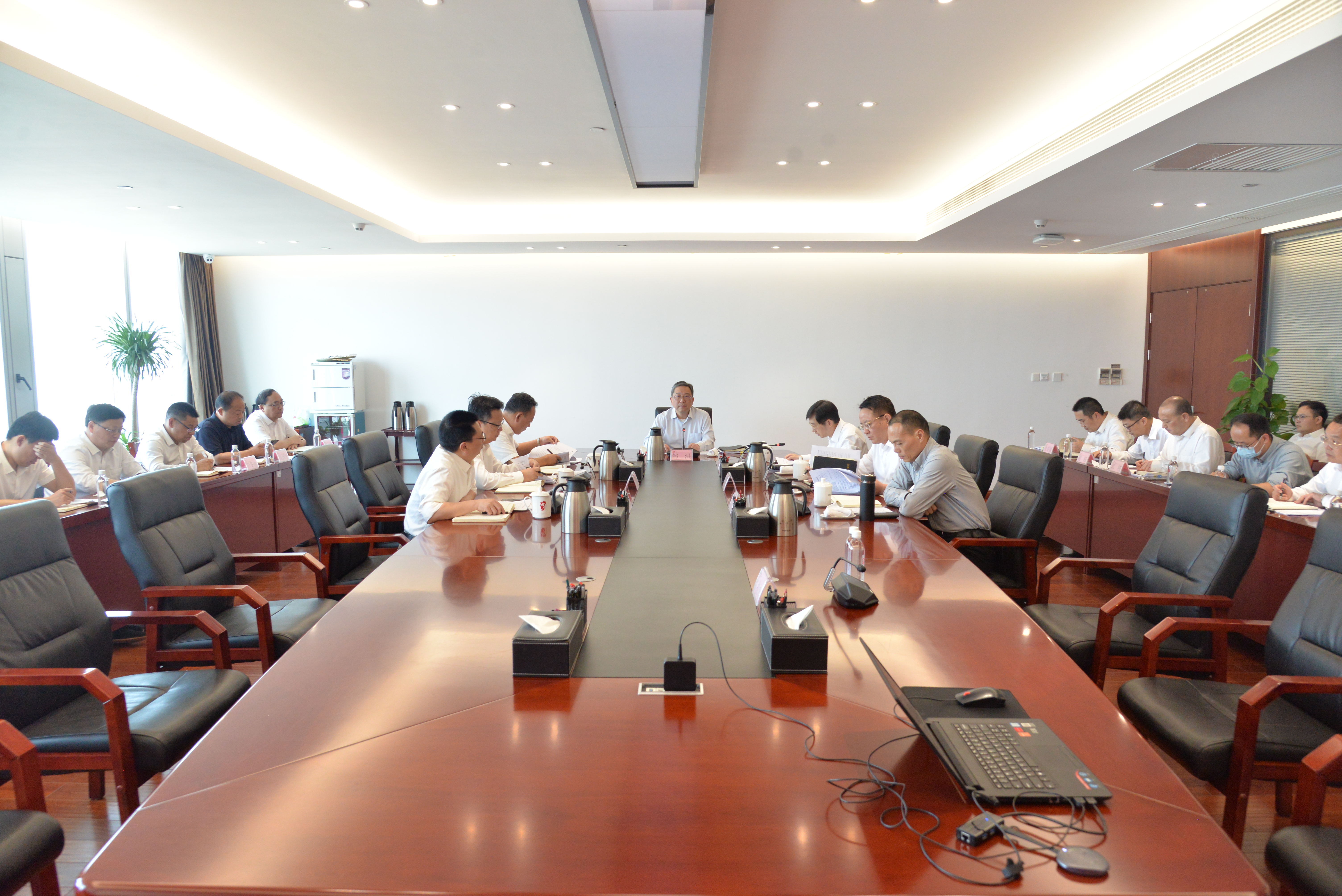 省水投集團召開黨委會傳達學習習近平總書記重要文章《朝著建成科技強國的宏偉目標奮勇前進》