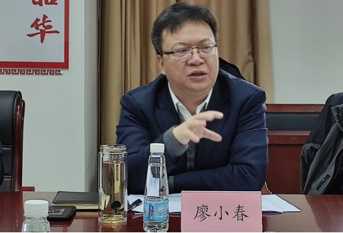 青春贛勤 共話發(fā)展丨贛勤集團召開青年座談會